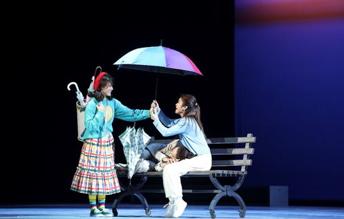 太原一“美人鱼”表演者表演时疑溺水 太原一“美人鱼”表演者表演时疑溺水