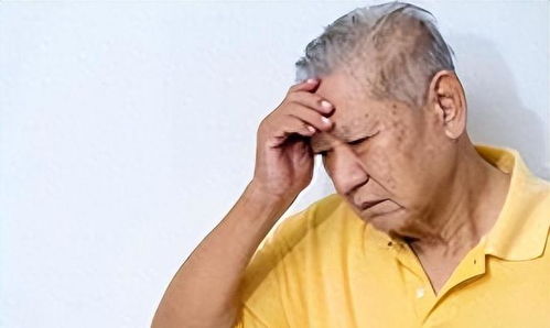 儿子悄悄考上北大妈妈惊成静止画面 儿子悄悄考上北大妈妈惊成静止画面