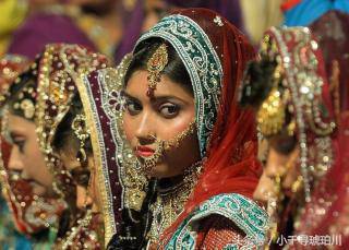 印度男子婚礼当天新娘被调包成岳母