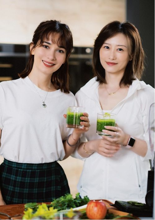 老祖宗看我穿一身聚酯纤维都能笑了