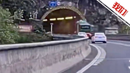 酒店婚庆放烟花起火 顾客四散逃生 酒店婚庆放烟花起火 顾客四散逃生