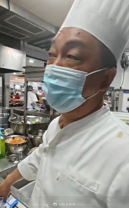 荣昌政府食堂大厨手都炒麻了