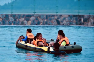 游船倾覆事故70人在院救治 均为轻伤 游船倾覆事故70人在院救治 均为轻伤