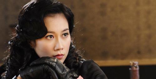 女演员贵州拍戏遇极端天气 胳膊受伤