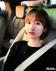 女友上台后细心为赵心童整理头发 女友上台后细心为赵心童整理头发