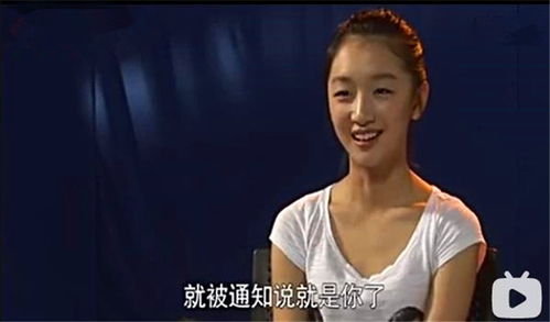 尹锡悦被拍到在公园“悠闲遛狗” 尹锡悦被拍到在公园“悠闲遛狗”