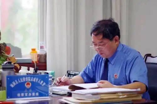 村委原副主任盗刷村民低保金获刑 村委原副主任盗刷村民低保金获刑