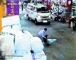 15岁残障留守女孩被火车撞致身亡 15岁残障留守女孩被火车撞致身亡