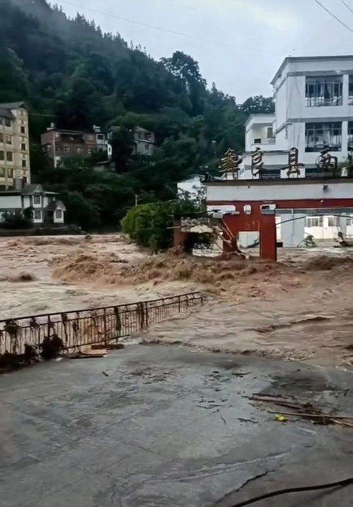 广西突发山洪致3人遇难1人失联