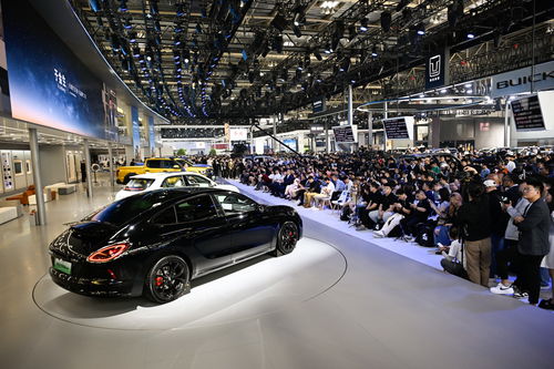 福州汽车展台定制多少钱(福州汽车展台定制费用详解) 福州汽车展台定制多少钱(福州汽车展台定制费用详解)