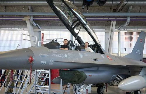 乌军F-16突然坠毁 细节曝光(乌军F-16战斗机突然坠毁，细节曝光)