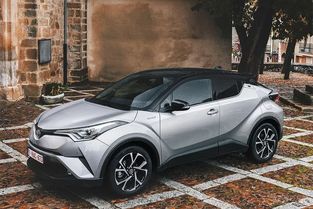 丰田汽车极速多少(丰田汽车极速多少,探究丰田汽车的性能极限) 丰田汽车极速多少(丰田汽车极速多少,探究丰田汽车的性能极限)