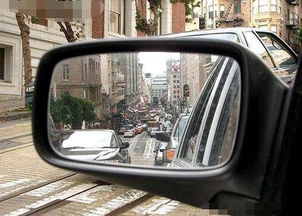 汽车靠墙多少距离(汽车靠墙距离，探究停车空间优化与行车安全)