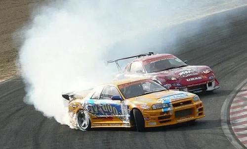 汽车漂移距离多少(汽车漂移距离多少，探索漂移运动的科学与艺术)