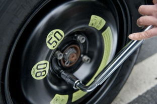 汽车加油时速多少(汽车加油时的最佳速度与注意事项探讨)