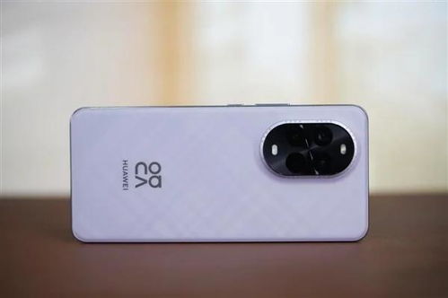 华为nova 14系列发布 2699元起(华为nova 14系列正式发布，革新科技与艺术的完美融合，价格亲民，2699元起)