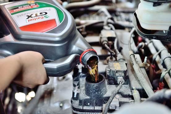 汽车油膜重量多少(汽车油膜重量解析)