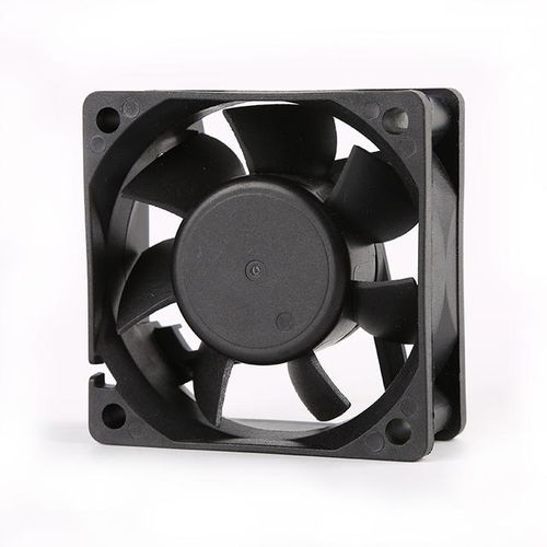 汽车风扇转数多少(汽车风扇转速与性能关系解析)