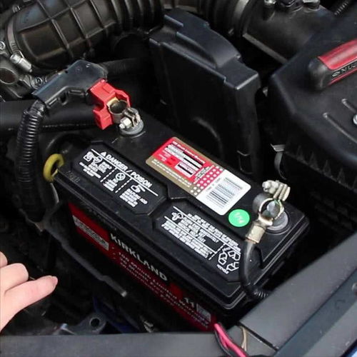 汽车电瓶输入多少(汽车电瓶输入多少，探究汽车电瓶的电量与充电需求)