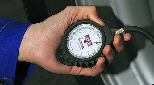 秋季汽车气压多少(秋季汽车气压多少，理解与调整汽车轮胎气压的重要性)