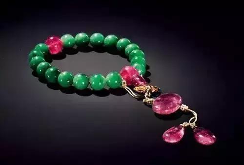 汽车挂件长度多少(汽车挂件长度多少,探究汽车挂件的长度标准与选择) 汽车挂件长度多少(汽车挂件长度多少,探究汽车挂件的长度标准与选择)