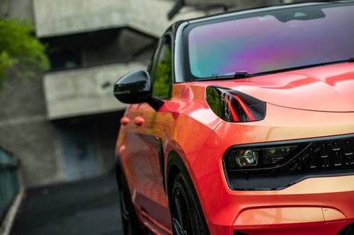 汽车改汽车颜色多少钱(汽车改色费用全解析，了解汽车改色的成本与流程)