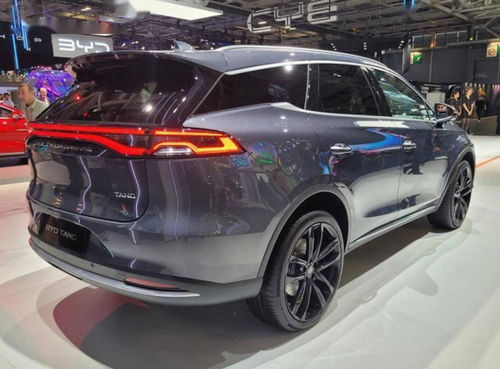 比亚迪汽车奥迪汽车多少钱(比亚迪汽车与奥迪汽车的价格探究)