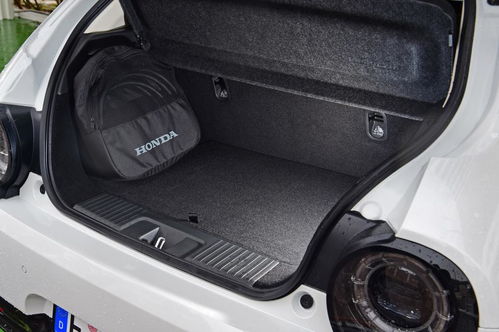 汽车汽车电瓶多少钱(汽车电瓶价格解析，多少钱？