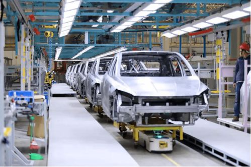 汽车工厂有多少汽车(汽车工厂中的车辆数量探究)