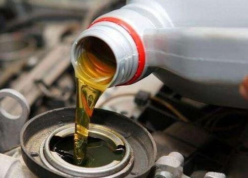 汽车调多少汽车机油合适(汽车机油的合适调整,确保车辆顺畅运行的关键) 汽车调多少汽车机油合适(汽车机油的合适调整,确保车辆顺畅运行的关键)