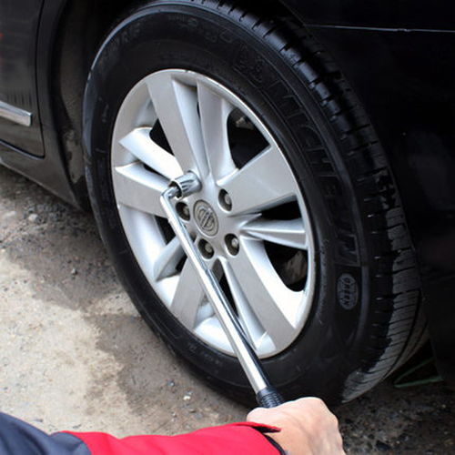 第一次换汽车轮胎多少钱(第一次换汽车轮胎需要多少钱?全面解析换胎成本与注意事项) 第一次换汽车轮胎多少钱(第一次换汽车轮胎需要多少钱?全面解析换胎成本与注意事项)