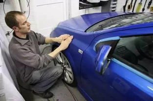 洗汽车一个月赚多少钱啊(洗汽车一个月能赚多少钱？探究洗车行业的收益与前景)