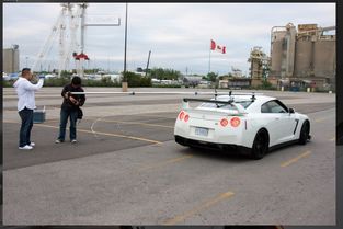 一个人给汽车拍照多少钱(汽车摄影,专业拍摄的费用分析) 一个人给汽车拍照多少钱(汽车摄影,专业拍摄的费用分析)