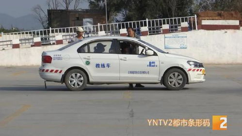 自贡学汽车多少钱一个月(自贡学汽车驾驶费用详解，一个月需要多少钱？