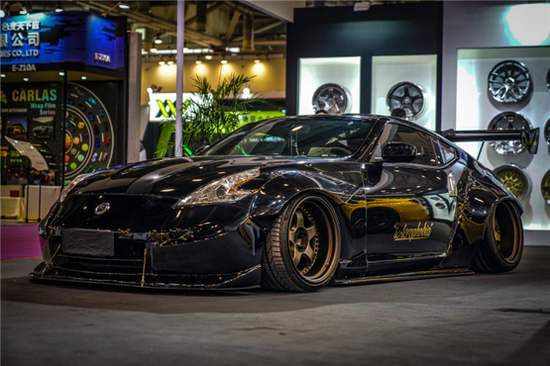 五华区汽车改装要多少钱(五华区汽车改装费用详解，价格因素与改装内容分析)