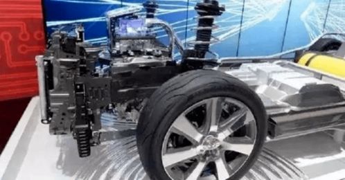 汽车前中架换一个多少钱(汽车前中架更换费用详解，价格因素与成本分析)