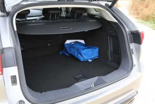 汽车拆卸小三角窗多少钱(汽车拆卸小三角窗的费用解析)