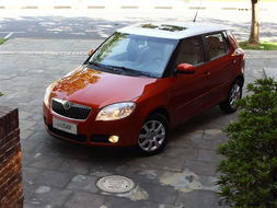 小型汽车一年多少钱公里(小型汽车一年行驶多少公里及其相关费用分析)