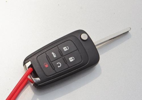 汽车三个钥匙多少钱一把(汽车三个钥匙多少钱一把，价格因素与解析)