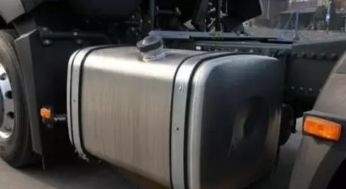 汽车一箱油能加多少升油(汽车一箱油能加多少升油—探究汽车油箱容量与加油量) 汽车一箱油能加多少升油(汽车一箱油能加多少升油—探究汽车油箱容量与加油量)