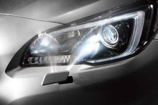 汽车灯罩安装费多少钱啊(汽车灯罩安装费用详解，多少钱才是合理的？