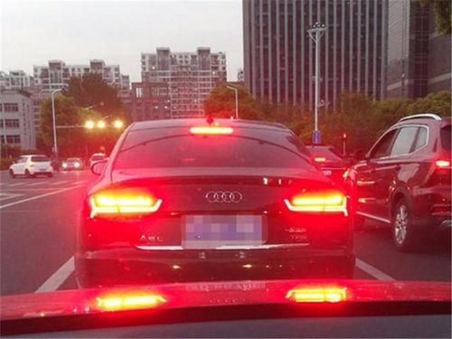 汽车尾灯改装一个多少钱(汽车尾灯改装费用解析,多少钱才能实现个性化定制? 汽车尾灯改装一个多少钱(汽车尾灯改装费用解析,多少钱才能实现个性化定制?