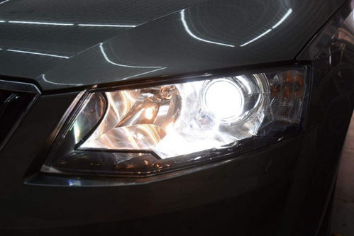 换汽车灯泡有用吗多少钱(换汽车灯泡的重要性及其费用分析)