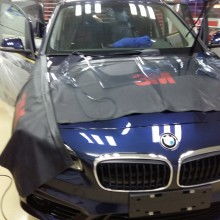 汽车装饰膜要多少钱一米(汽车装饰膜的价格解析，多少钱一米？