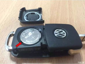 汽车上一个钥匙多少钱啊(汽车钥匙价格解析，成本与更换因素探讨)