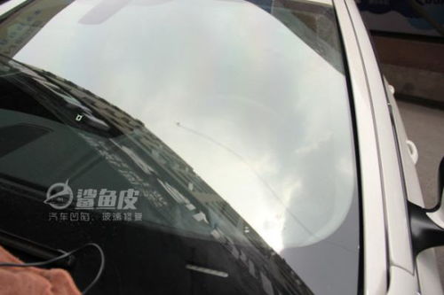 汽车玻璃补缝一般多少钱(汽车玻璃补缝费用解析，价格因素与成本考量)