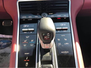 汽车门换四个要多少钱呀(汽车门换四个需要多少钱？全面解析成本与费用)