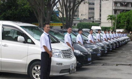 租汽车一个月多少钱(租汽车一个月多少钱，全面解析租车成本与费用构成)