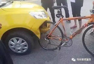 我想看汽车保险杠多少钱(探寻汽车保险杠价格，深入了解与明智消费)