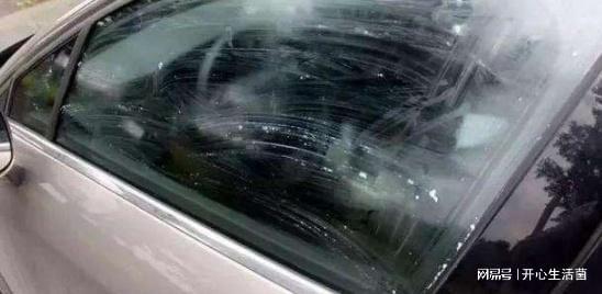 汽车玻璃防冻液加多少升(汽车玻璃防冻液加多少升—深入了解与操作指南)